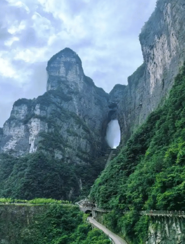 Private-2-Day Zhangjiajie Private Tour Package - Image 2